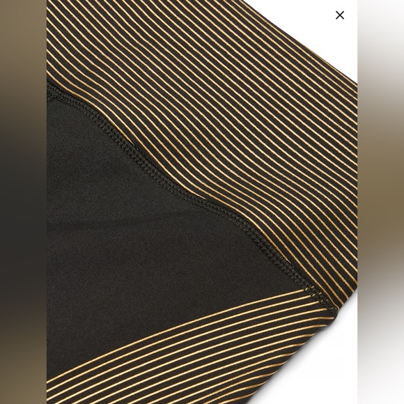 NWT Victoria’s Secret Essential Shine Pocket Leggings - Picture 4 of 4